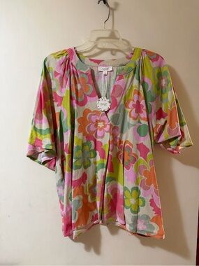OPPY Floral V-Neck Tunic Top in Pink & Green
